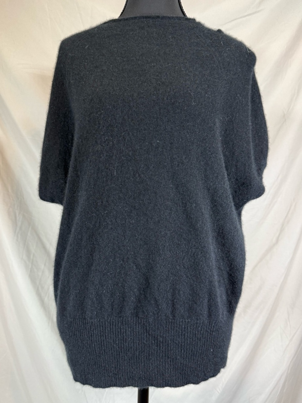 Vince 100% Cashmere Short Sleeve Sweater‎ 🖤